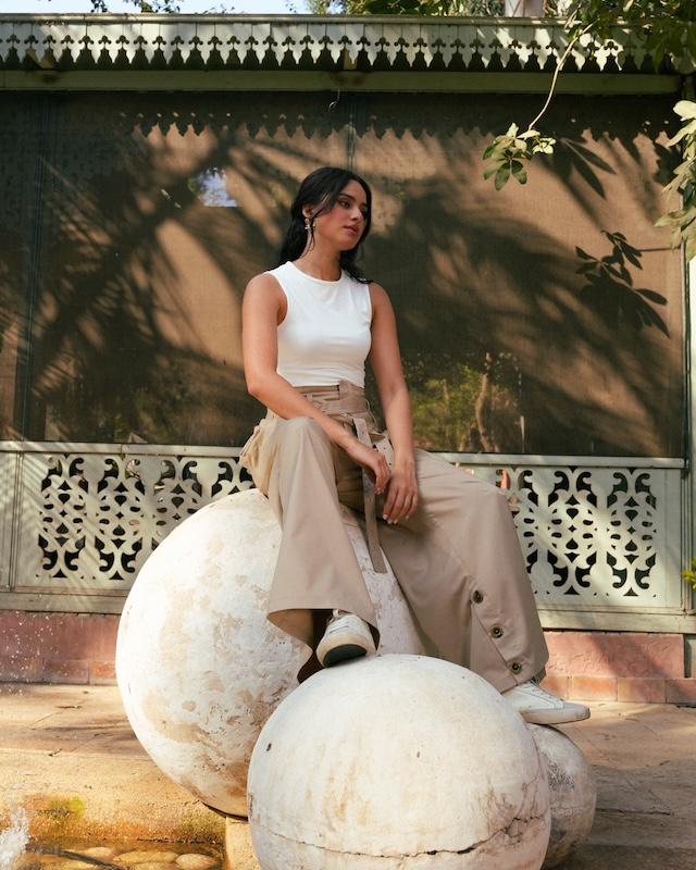 Wide-leg Belt Trousers - Beige