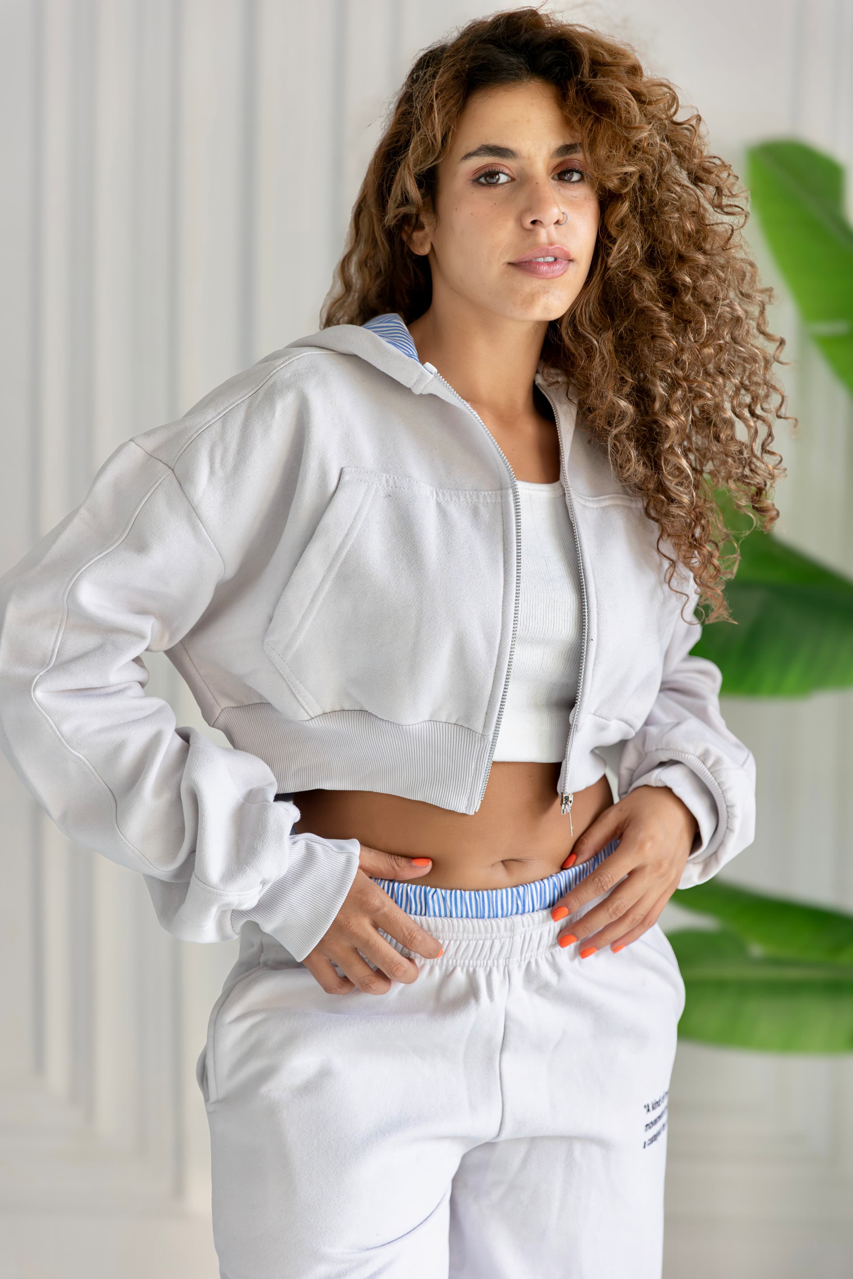 CROPPED BLACK-STRIPED