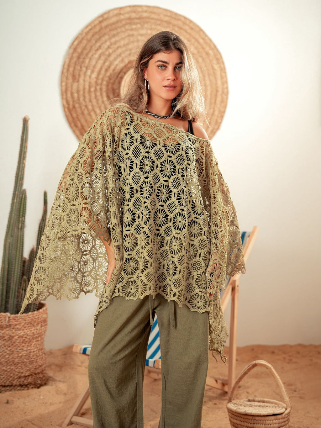 Poncho- olive